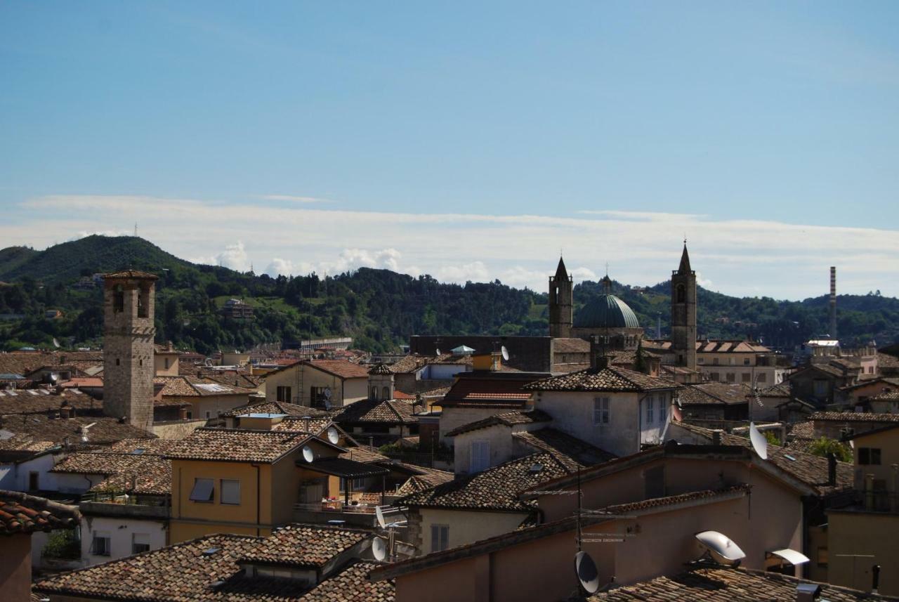 A Casa Di Lola Bed & Breakfast Ascoli Piceno Exterior photo
